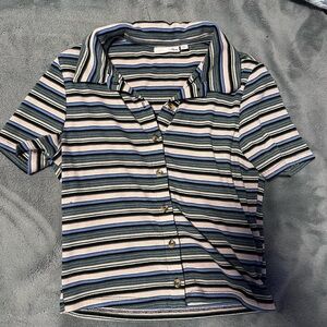 Stripped cropped button down t shirt
